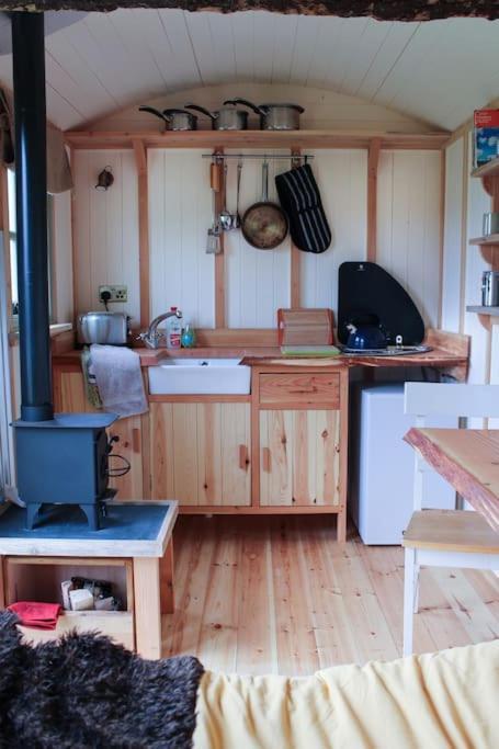 The Shepherds Hut Shrewsbury Exterior photo